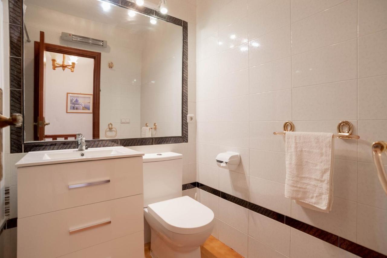 Casa Billarose - Lovely House Overlooking Pool & Walking Distance To The Beach And Restaurants Cabo Roig Buitenkant foto